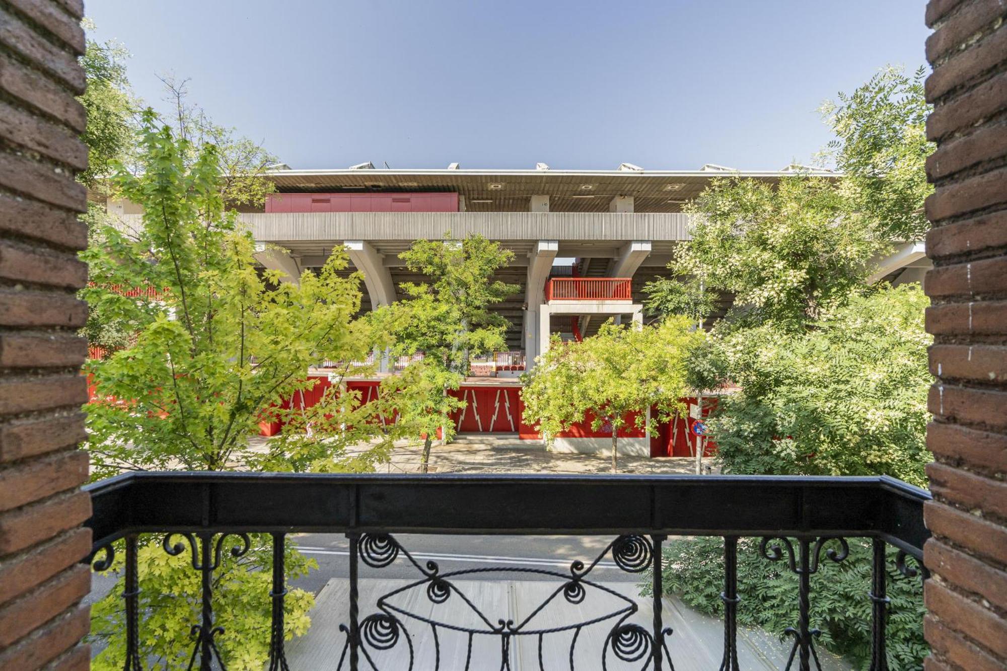Apartamentos En La Avda De La Albufera Alquiler Temporal Madrid Exterior photo